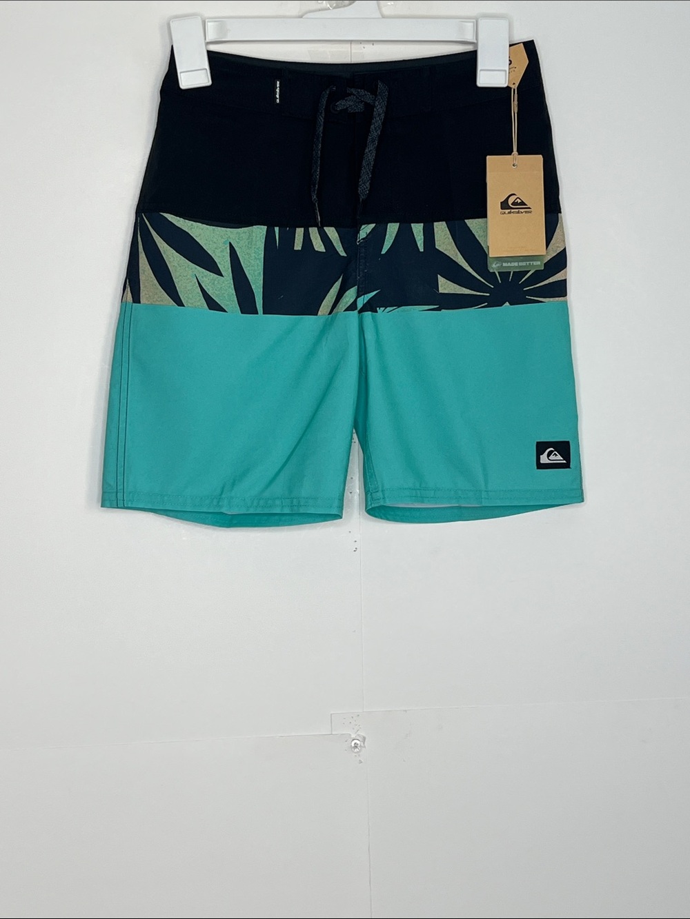 Quicksilver Boys Board Shorts Size 25